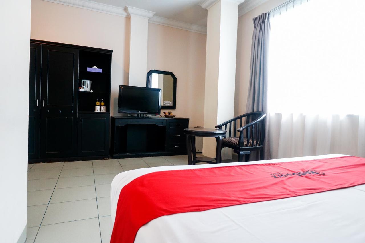 Reddoorz Plus @ Jalan Dr Sutomo Pekanbaru Εξωτερικό φωτογραφία