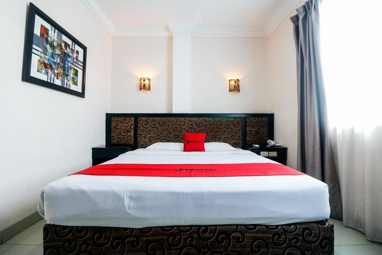 Reddoorz Plus @ Jalan Dr Sutomo Pekanbaru Εξωτερικό φωτογραφία
